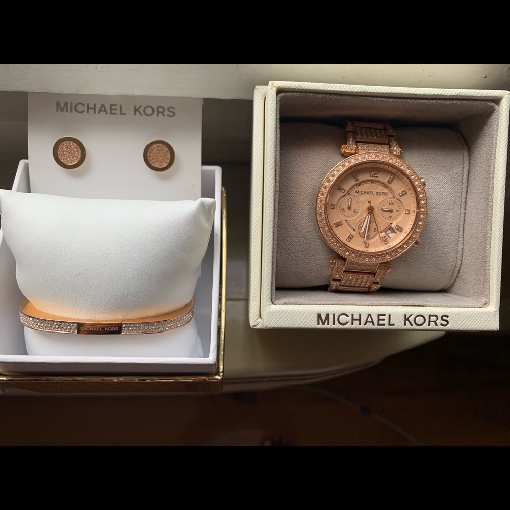 Micheal Kors Watch set